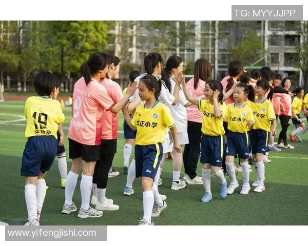 在家颠足球的乐趣与技巧分享让你轻松享受运动时光