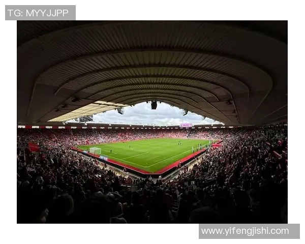 足球147带你领略世界足球的魅力与激情，畅谈球场内外的故事与传奇