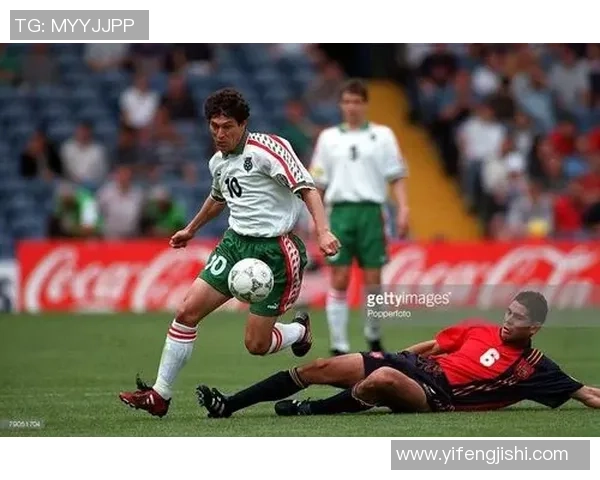 足球球星雪的传奇故事与赛场背后的不为人知的辛酸历程